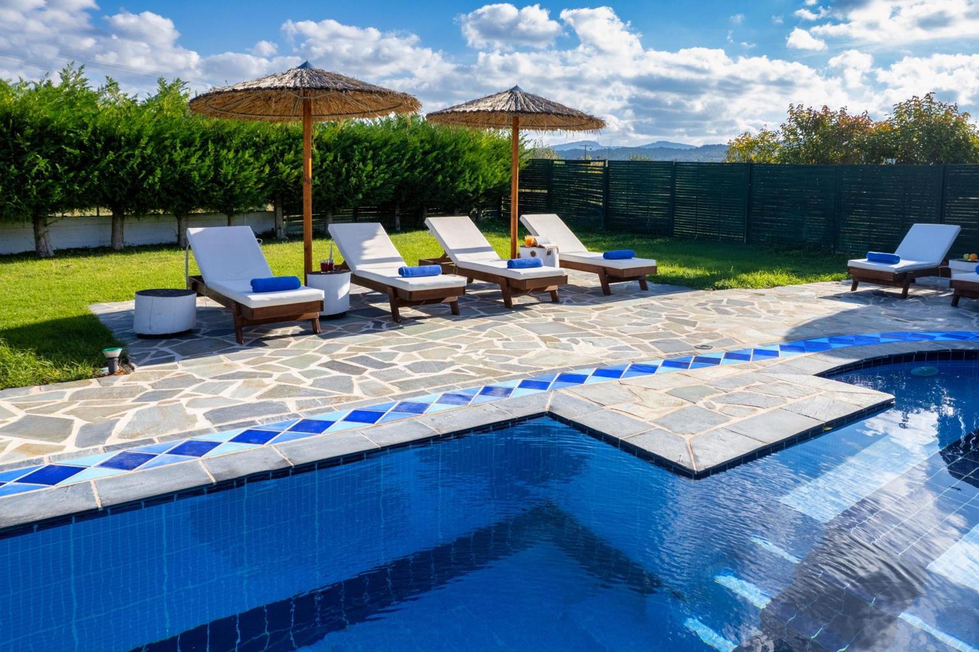 Villa Palmeras Soroni エクステリア 写真